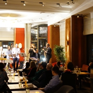 Zwischendurch gibts noch eine Jazz-Band zu bewundern
